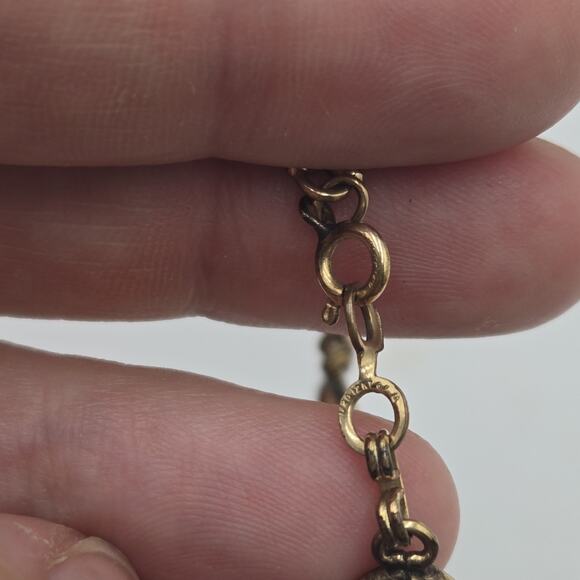 Vintage 12K Gold Filled Carved Shell Cameo Bracelet Delicate Link Bracelet 7.25" - Picture 4 of 5